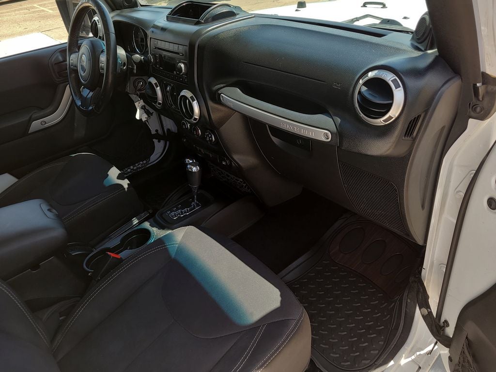 2013 Jeep Wrangler Unlimited Sahara
