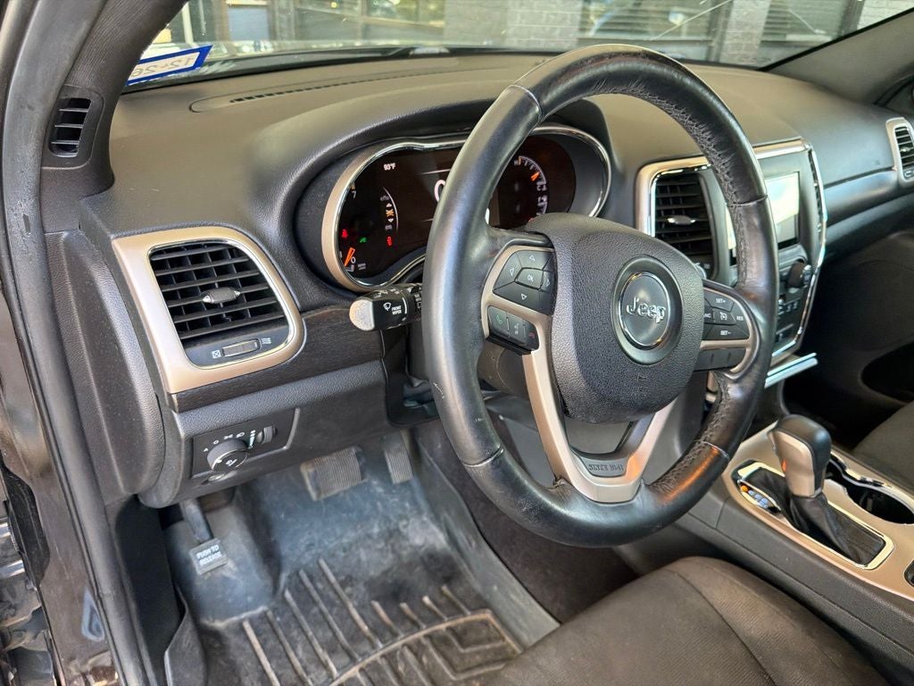 2017 Jeep Grand Cherokee Laredo