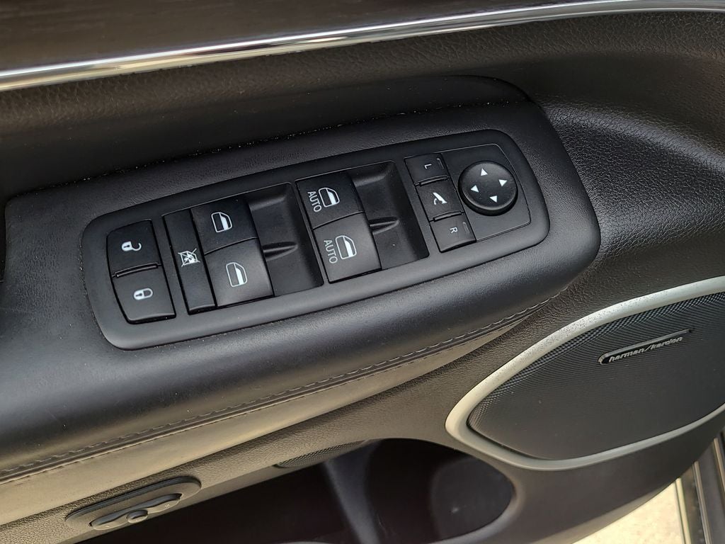 2020 Jeep Grand Cherokee Summit