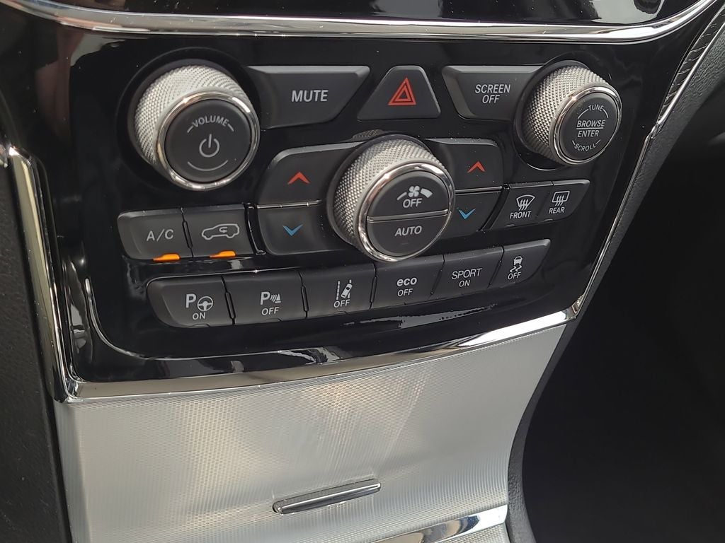 2020 Jeep Grand Cherokee Summit