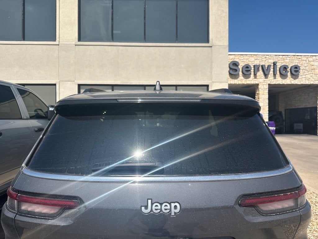 2025 Jeep Grand Cherokee L Laredo