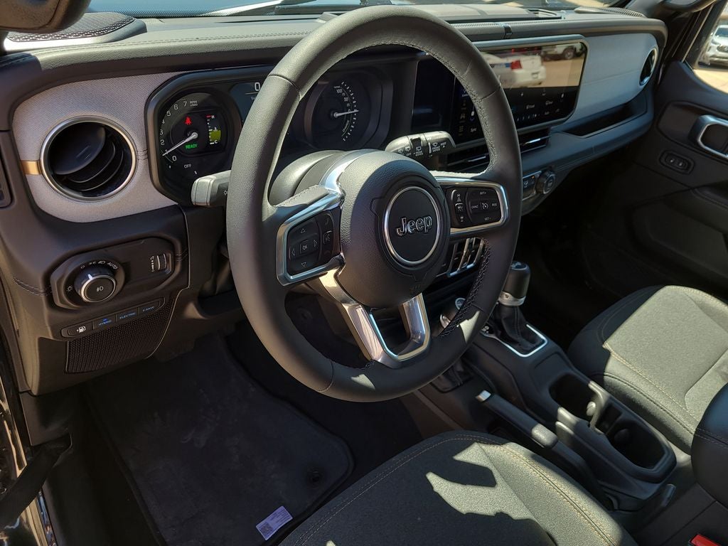 2025 Jeep Wrangler Sahara 4xe