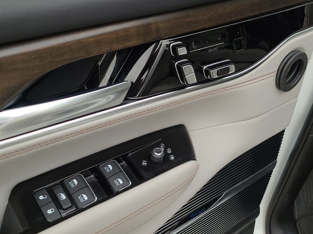2022 Jeep Grand Wagoneer Series I