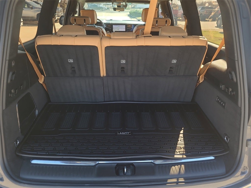 2022 Jeep Grand Wagoneer Series III