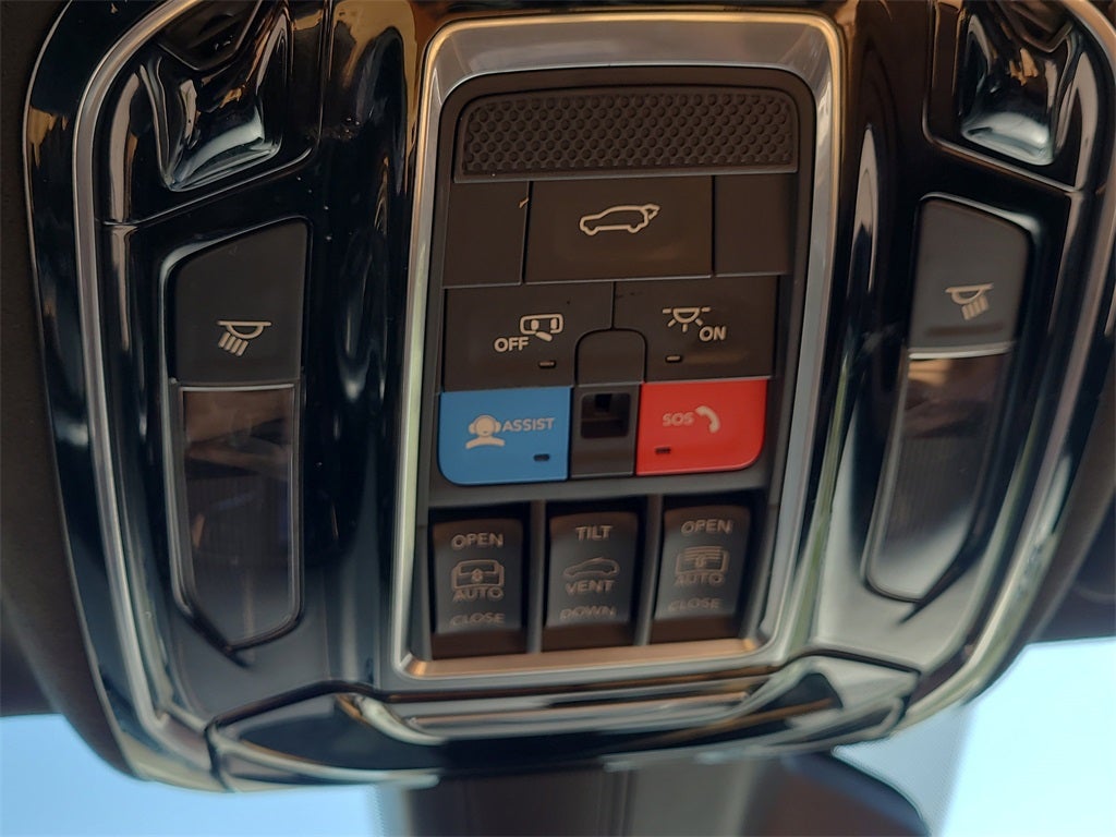 2022 Jeep Grand Wagoneer Series III