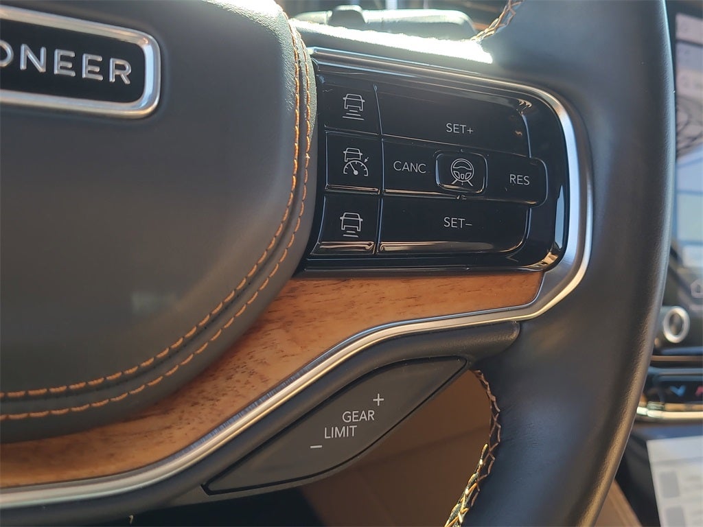 2022 Jeep Grand Wagoneer Series III