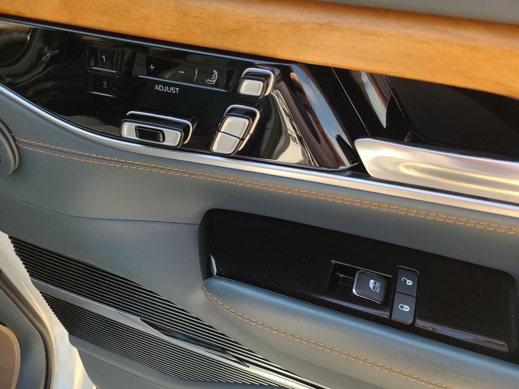 2022 Jeep Grand Wagoneer Series III