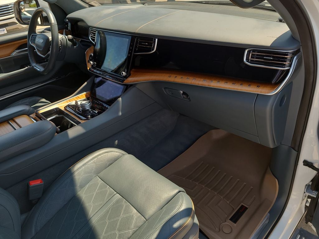 2022 Jeep Grand Wagoneer Series III