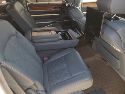 2022 Jeep Grand Wagoneer Series III