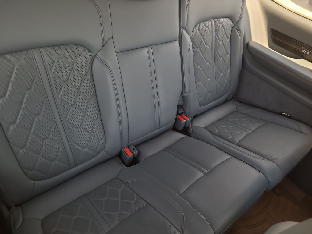 2022 Jeep Grand Wagoneer Series III