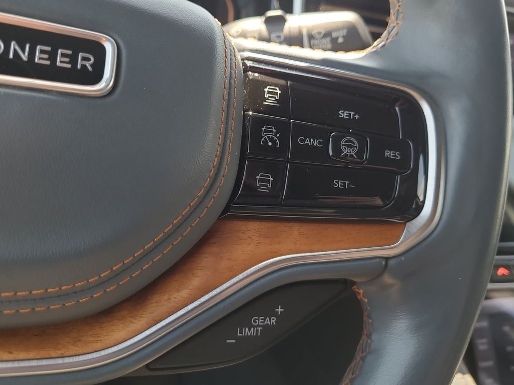 2022 Jeep Grand Wagoneer Series III