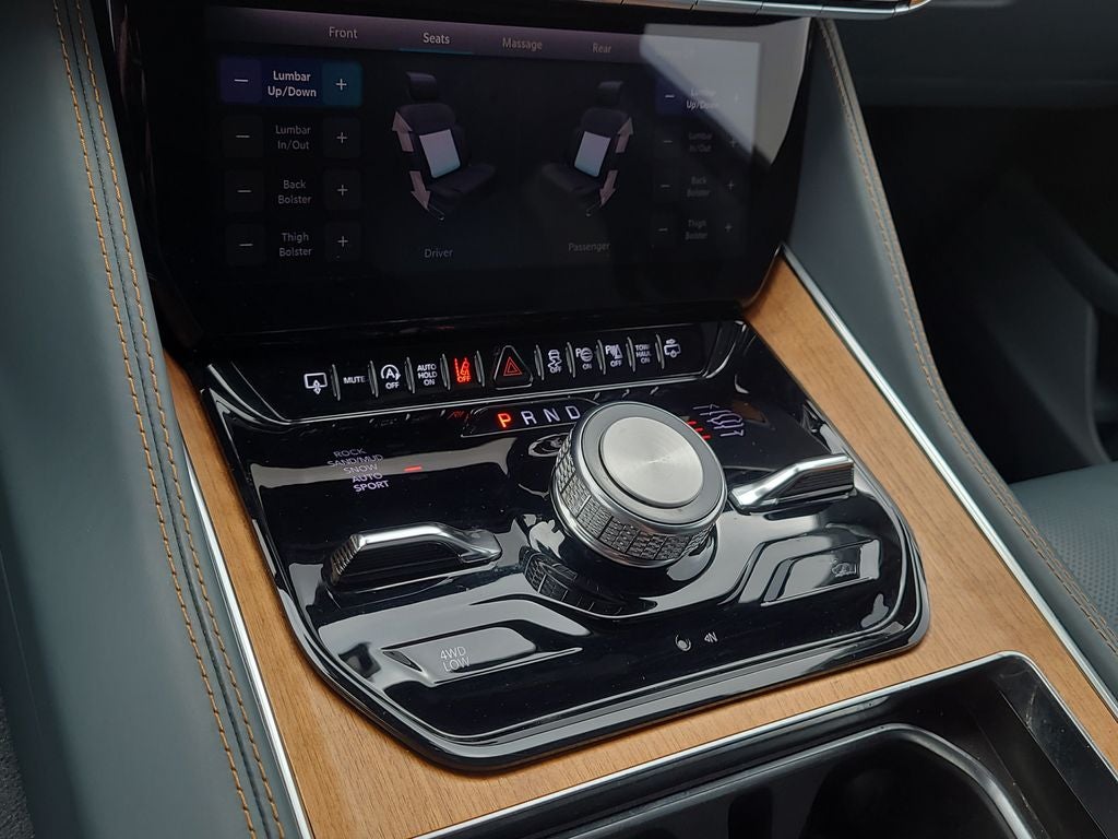 2024 Jeep Grand Wagoneer Series III
