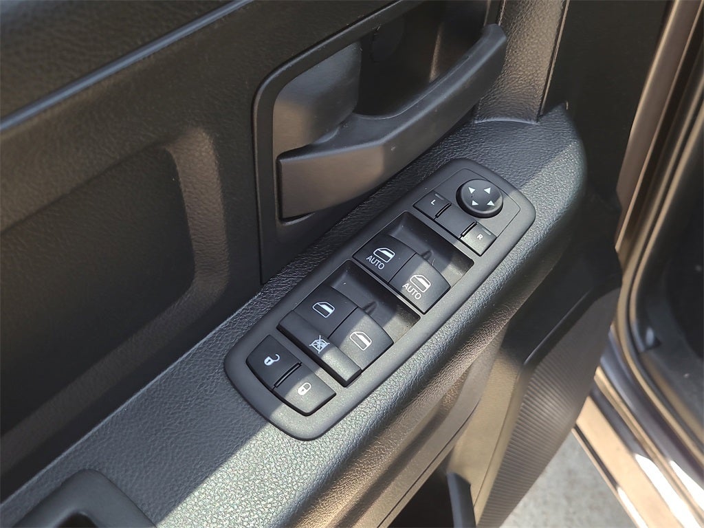 2024 RAM 1500 Classic Tradesman