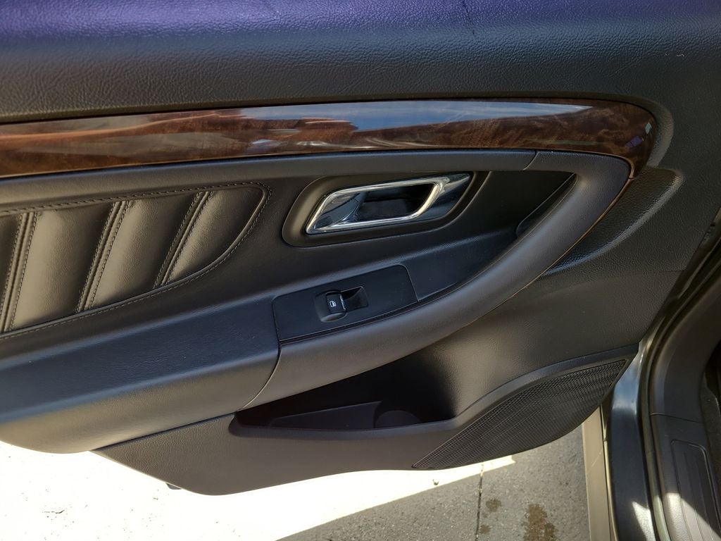 2016 Ford Taurus Limited