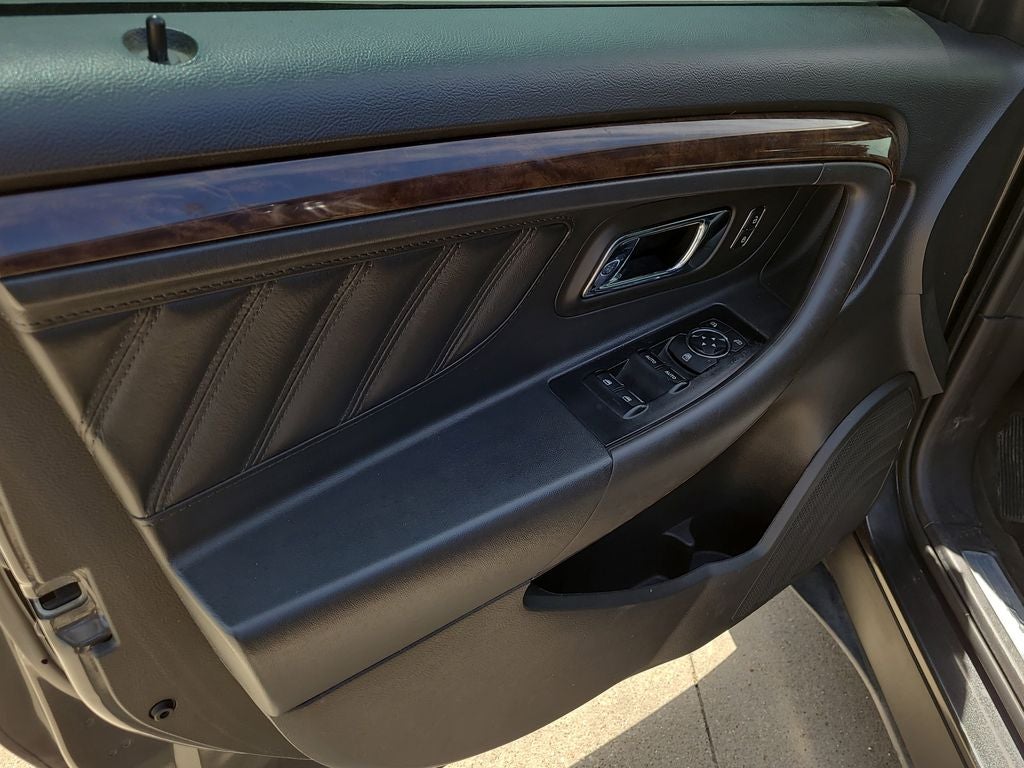 2016 Ford Taurus Limited