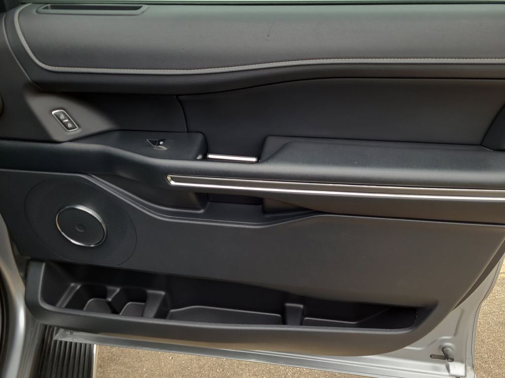 2023 Ford Expedition Max XLT