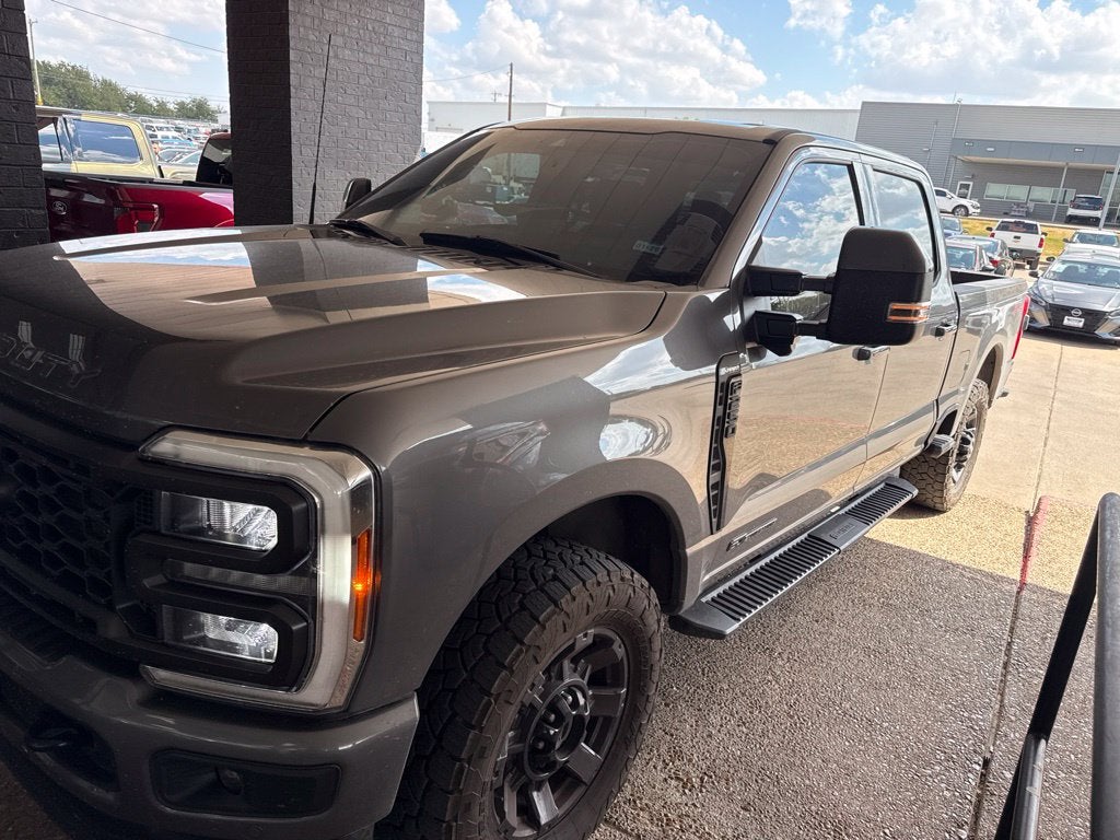 2023 Ford F-250SD Lariat