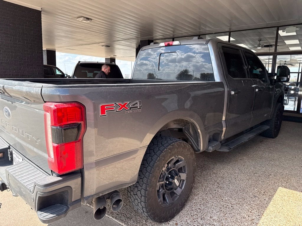 2023 Ford F-250SD Lariat