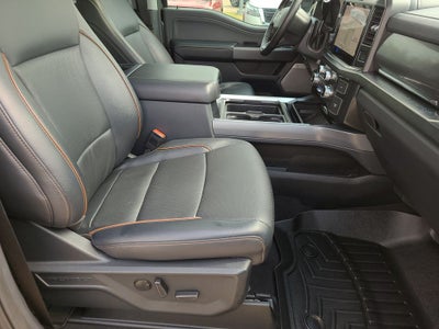 2025 Ford F-350SD Lariat DRW