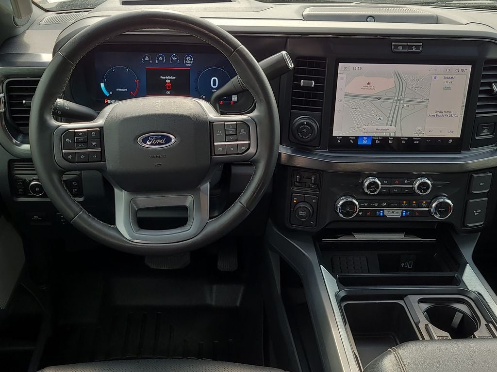 2025 Ford F-350SD Lariat DRW