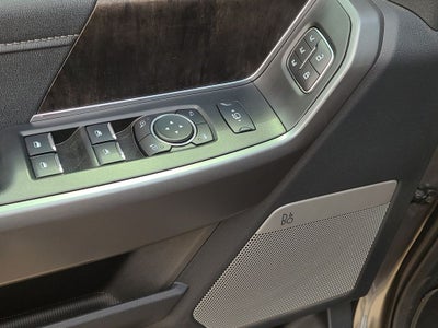 2025 Ford F-350SD Lariat DRW