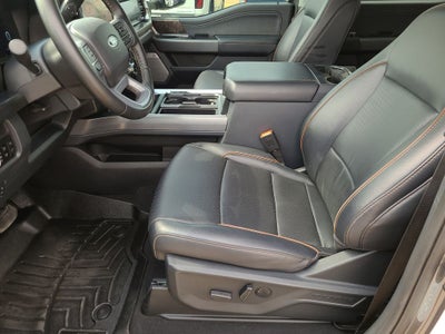 2025 Ford F-350SD Lariat DRW
