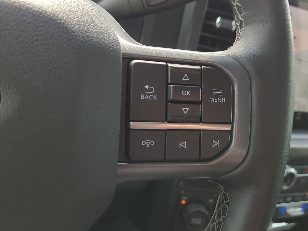 2025 Ford F-350SD Lariat DRW