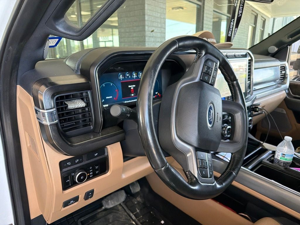 2024 Ford F-350SD Lariat DRW