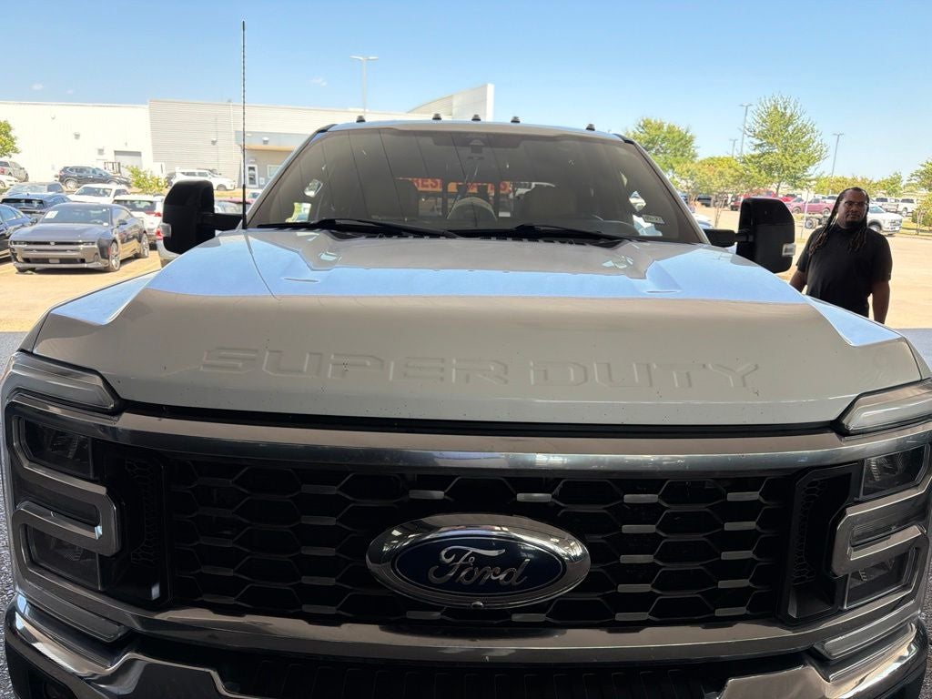 2024 Ford F-350SD Lariat DRW