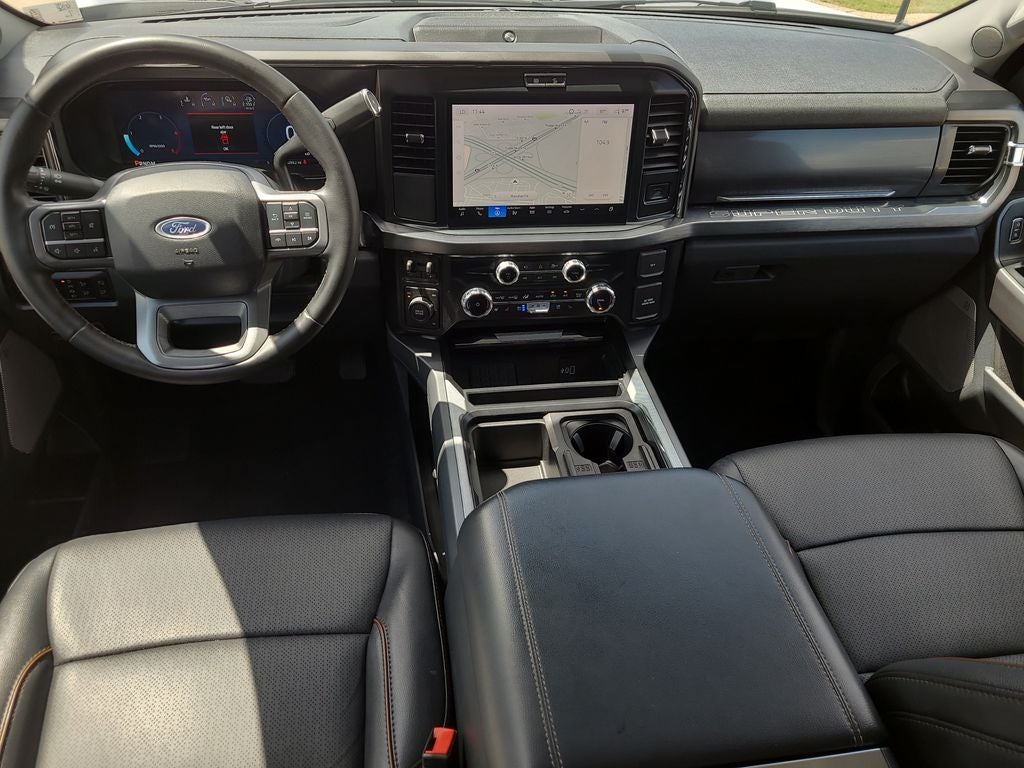 2025 Ford F-350SD Lariat DRW