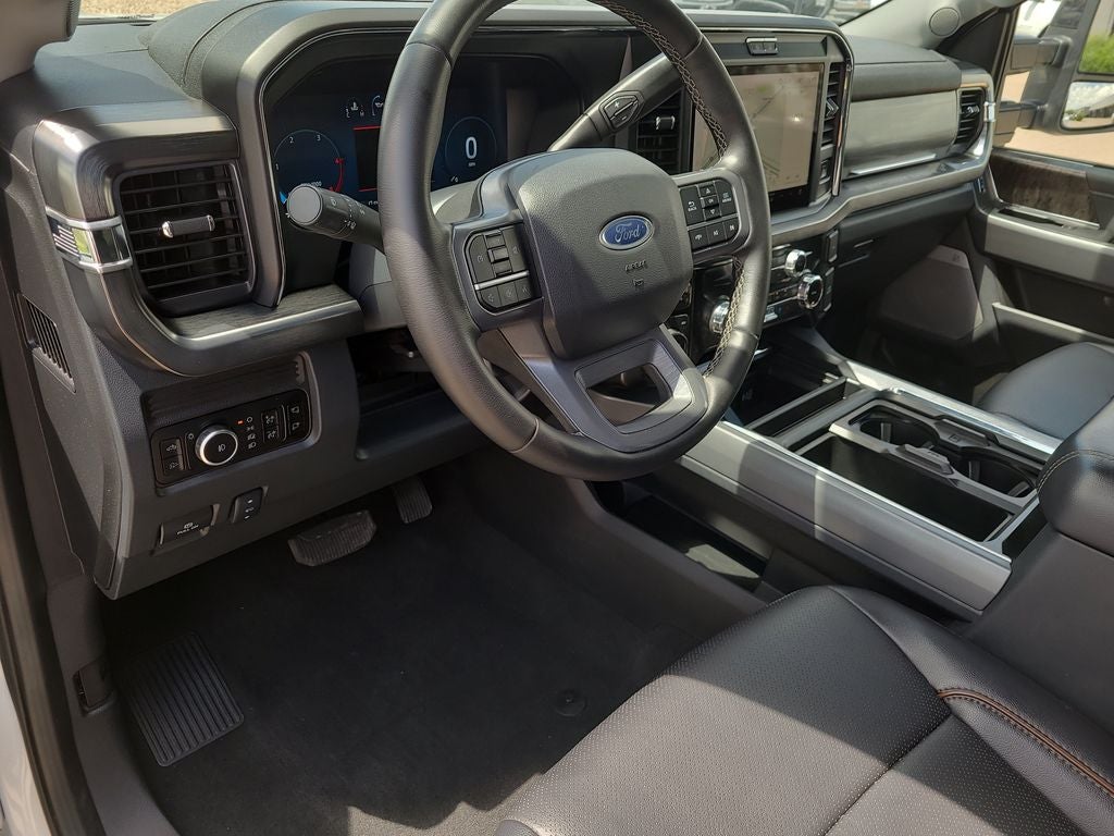 2025 Ford F-350SD Lariat DRW