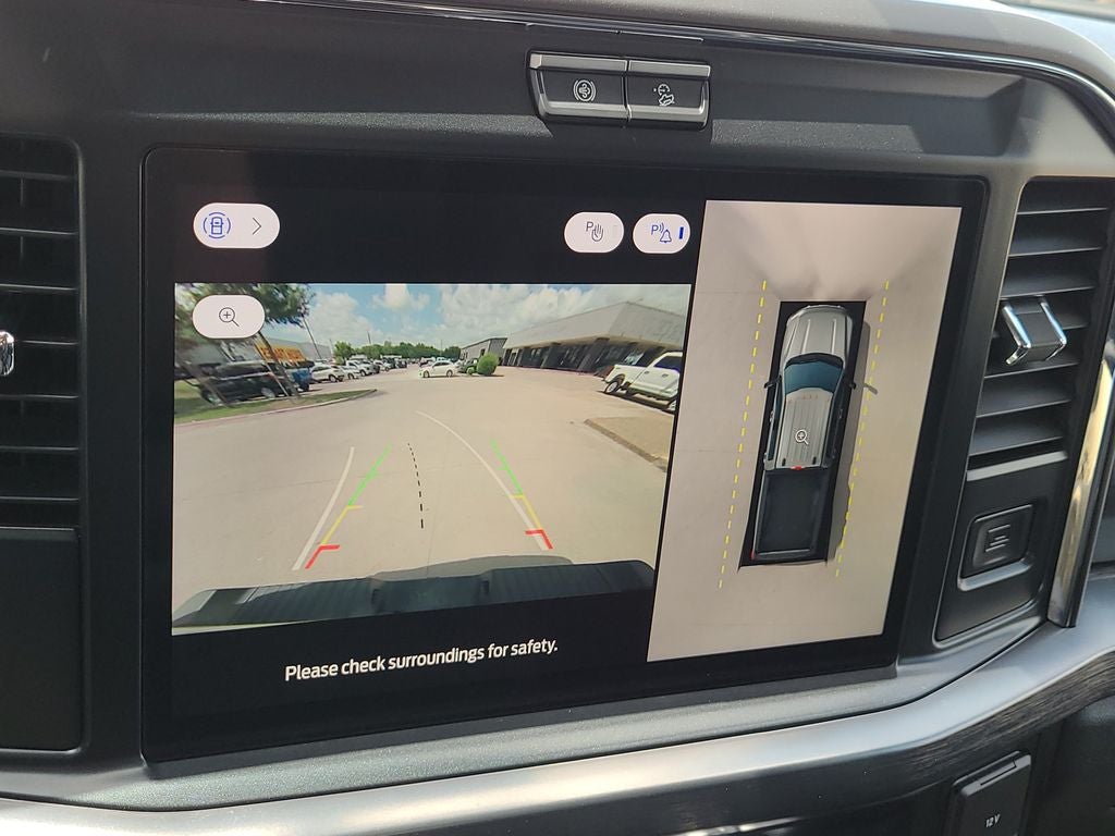 2025 Ford F-350SD Lariat DRW
