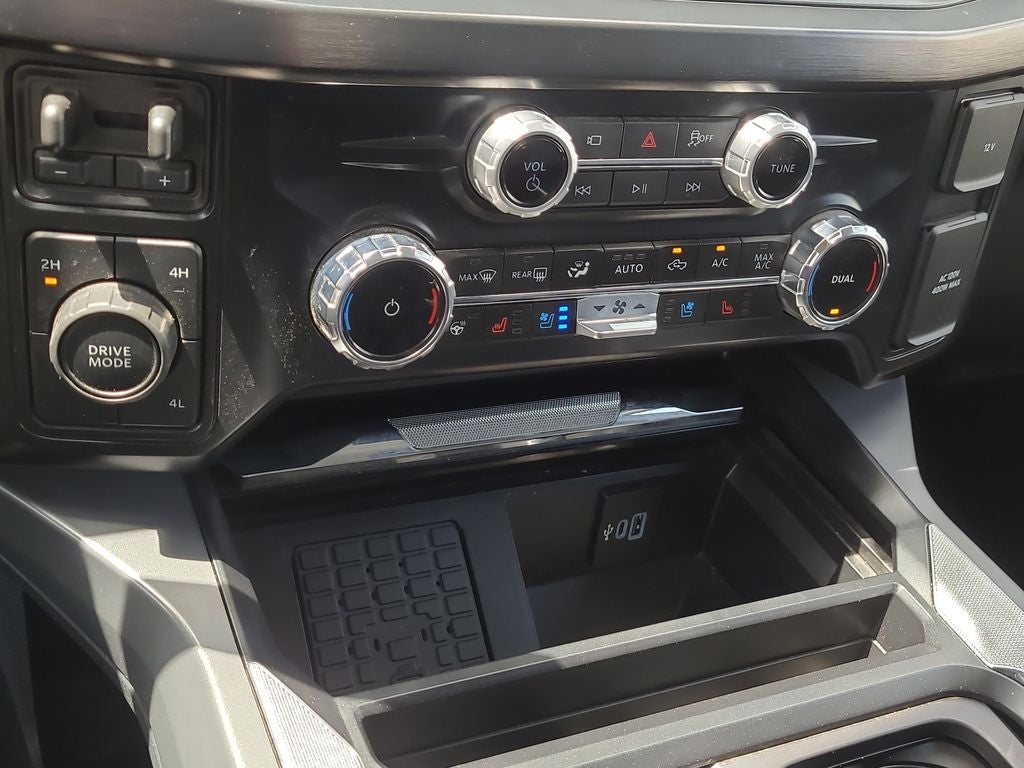 2025 Ford F-350SD Lariat DRW