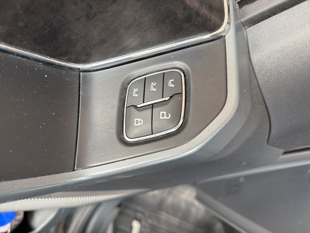 2022 Ford F-150 Lightning Lariat