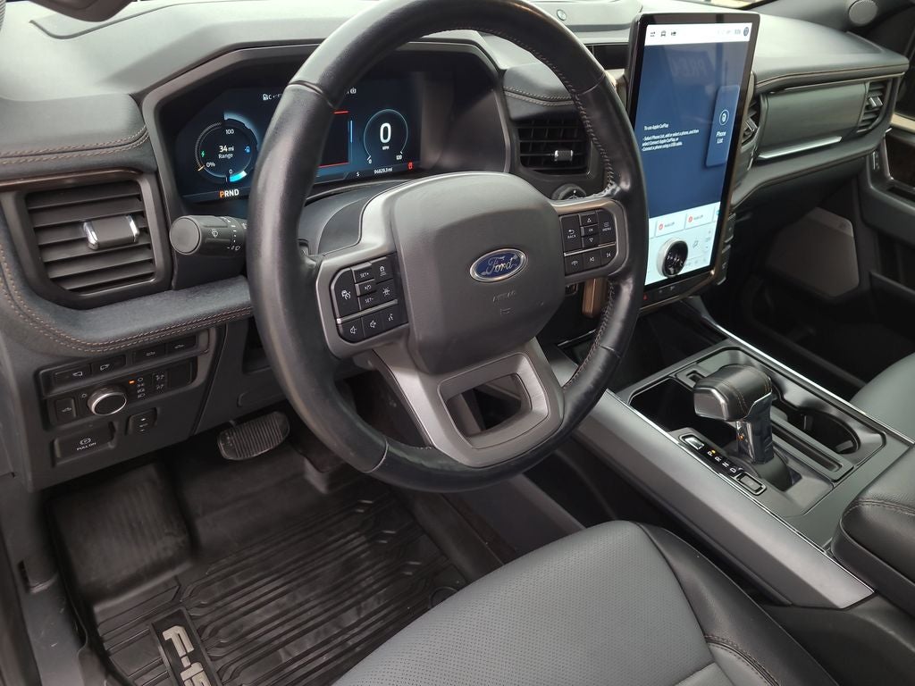 2022 Ford F-150 Lightning Lariat