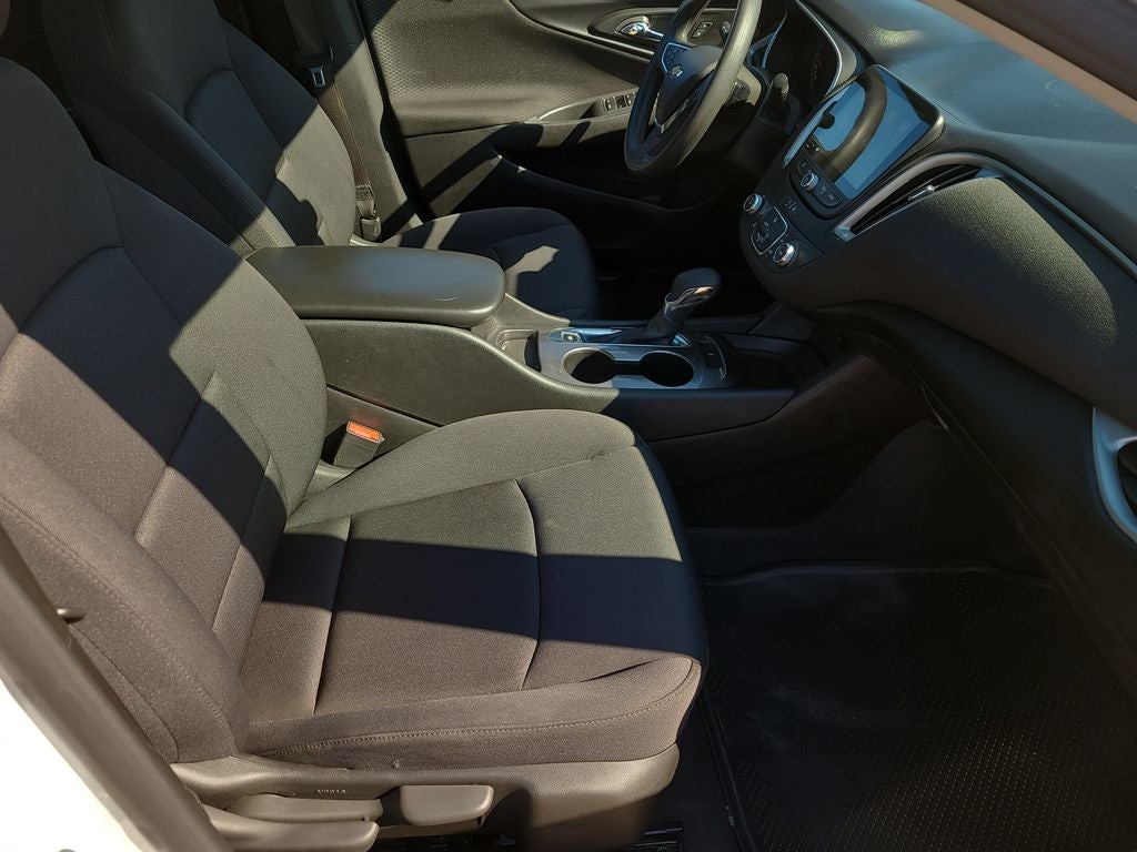 2024 Chevrolet Malibu LS 1FL