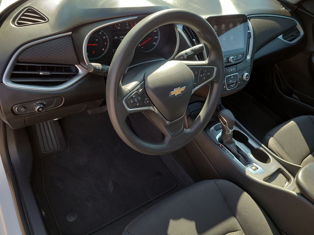 2024 Chevrolet Malibu LS 1FL