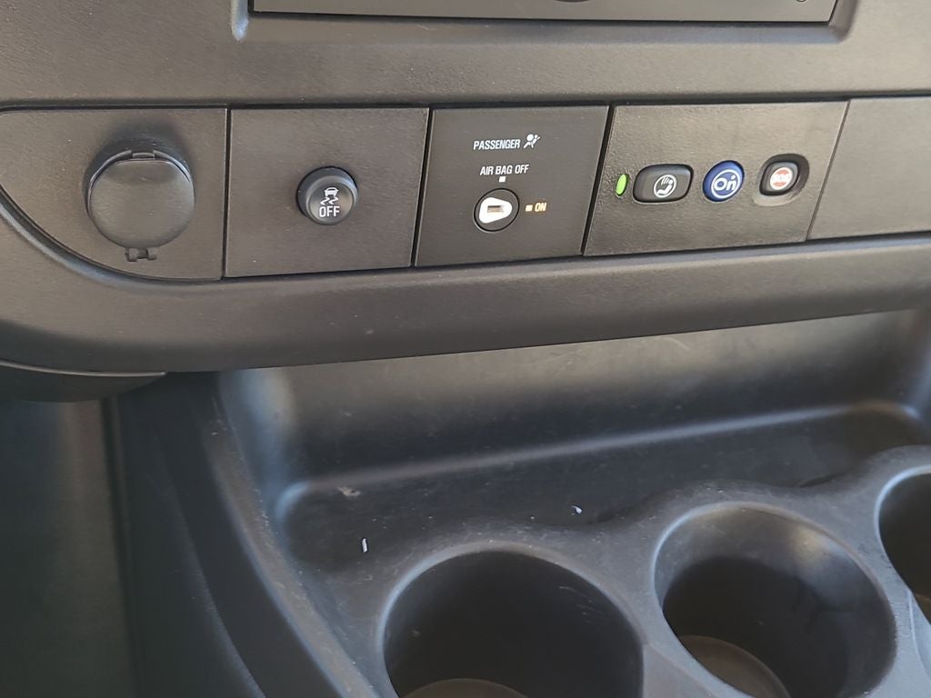 2024 Chevrolet Express 3500 LS Passenger