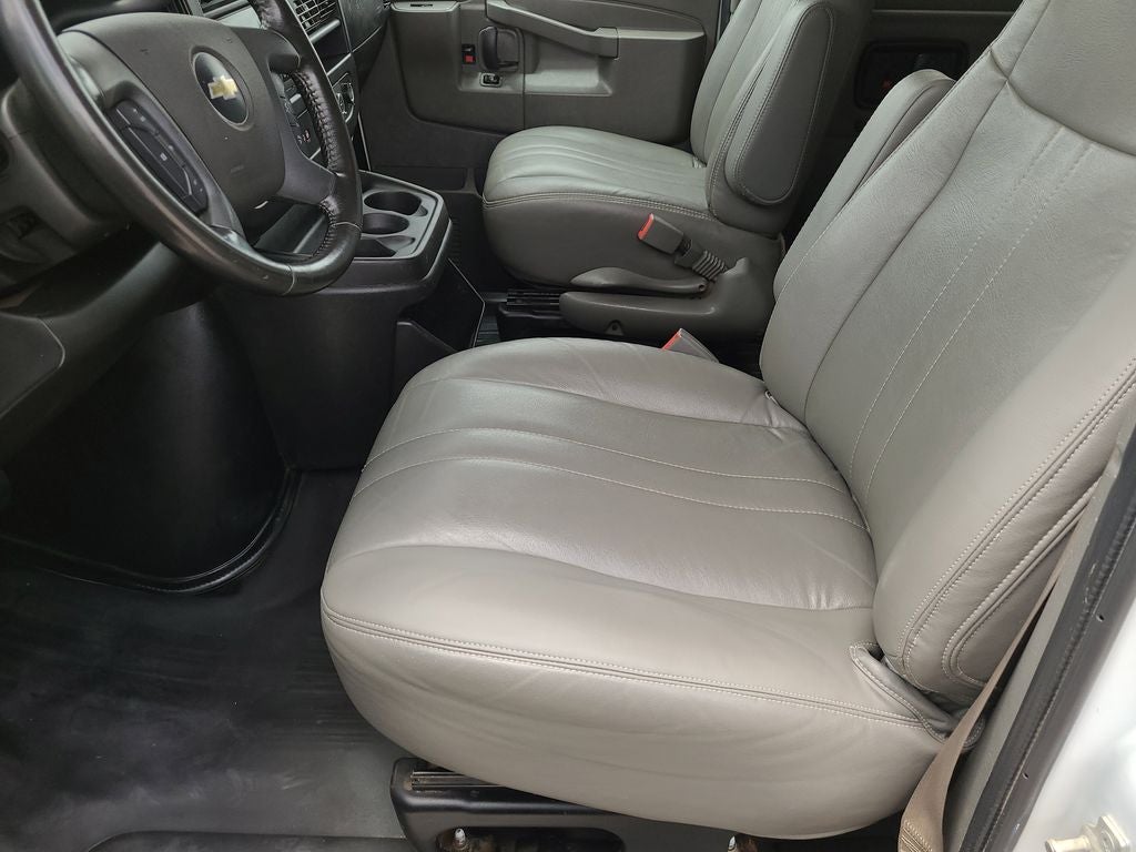 2023 Chevrolet Express 3500 LS Passenger
