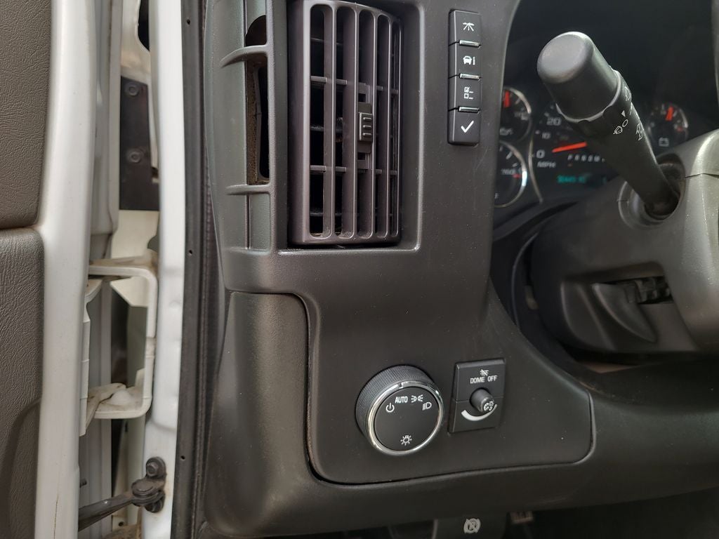 2023 Chevrolet Express 3500 LS Passenger