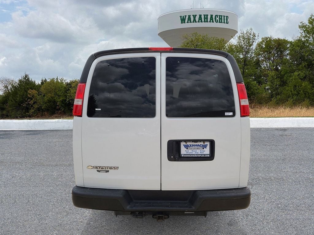 2023 Chevrolet Express 3500 LS Passenger