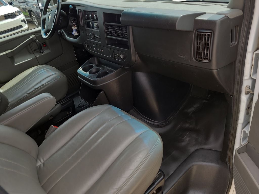 2023 Chevrolet Express 3500 LS Passenger