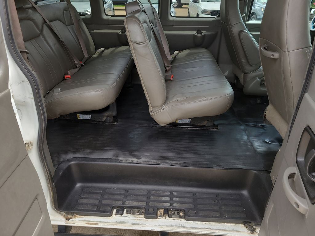 2023 Chevrolet Express 3500 LS Passenger