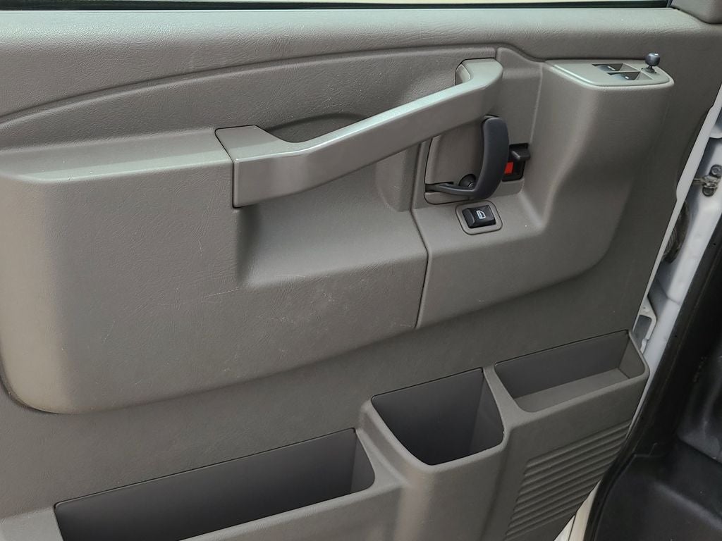 2023 Chevrolet Express 3500 LS Passenger