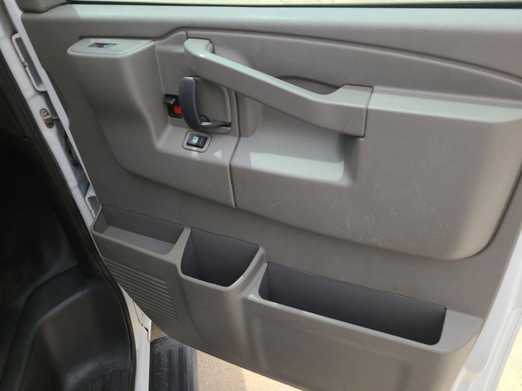 2023 Chevrolet Express 3500 LS Passenger