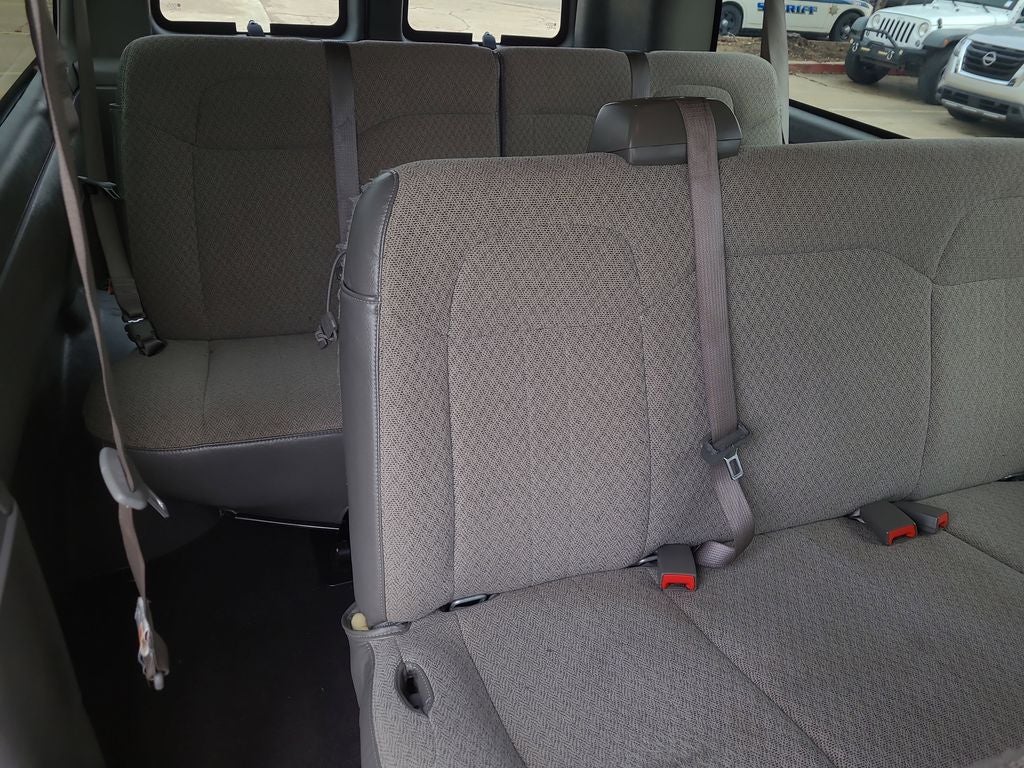 2024 Chevrolet Express 3500 LT Passenger