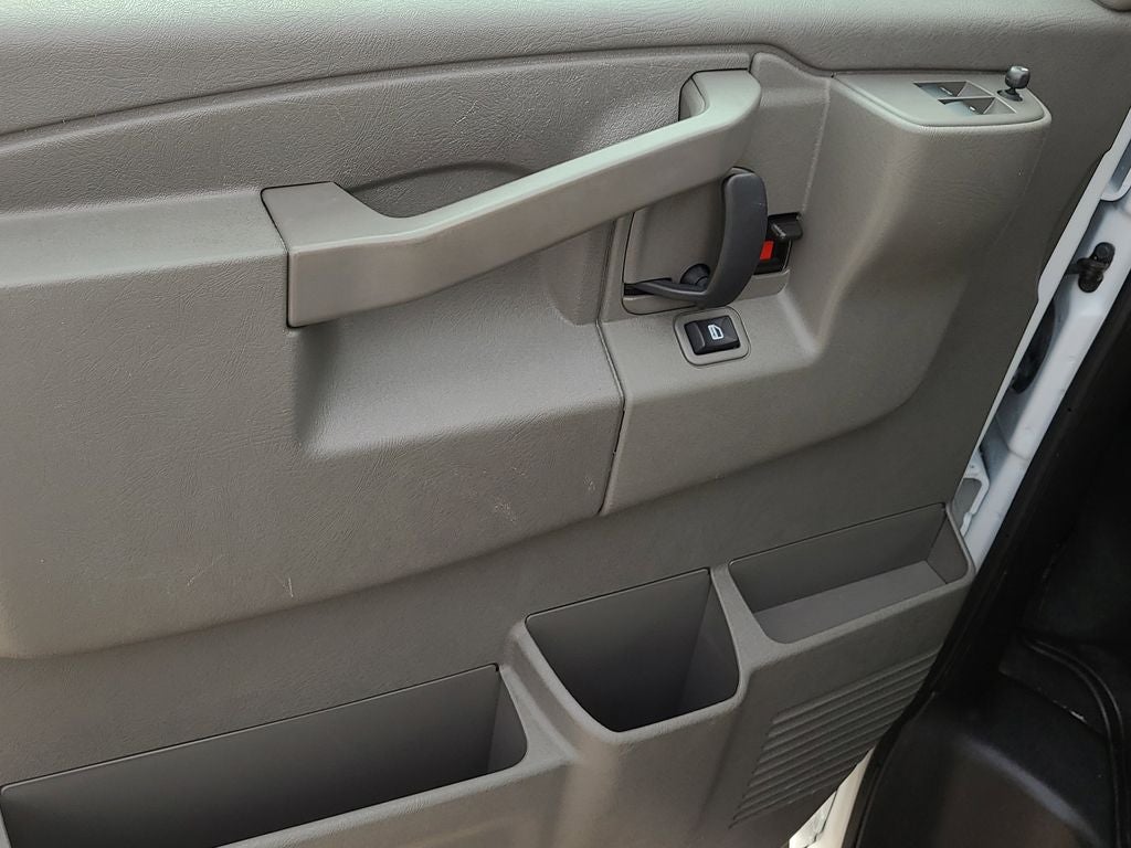 2024 Chevrolet Express 3500 LT Passenger