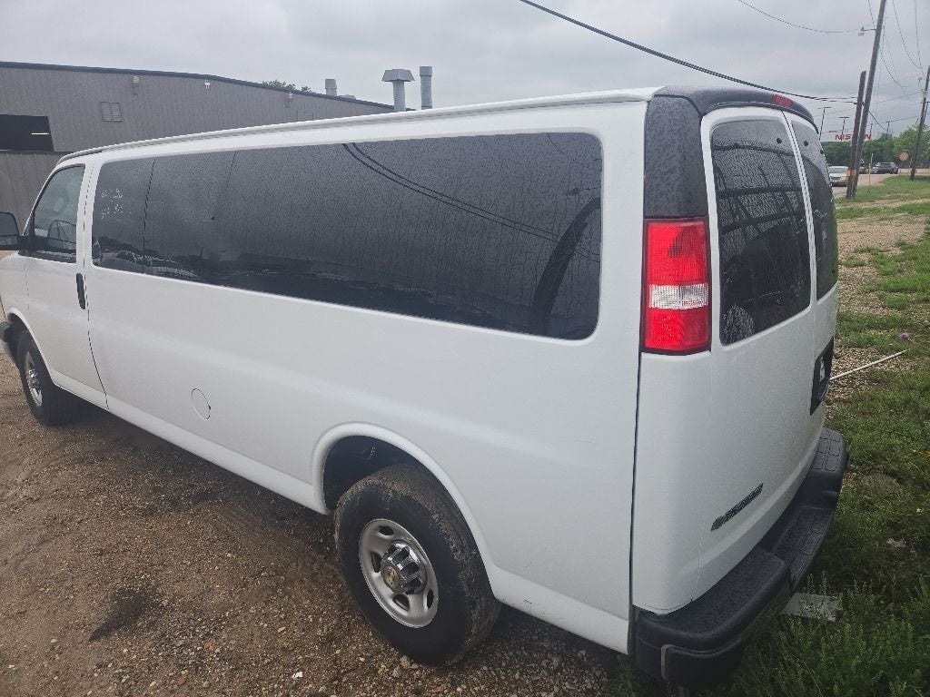 2024 Chevrolet Express 3500 LT Passenger
