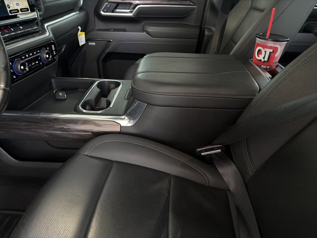 2025 Chevrolet Silverado 3500HD LTZ