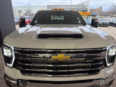 2025 Chevrolet Silverado 3500HD LTZ